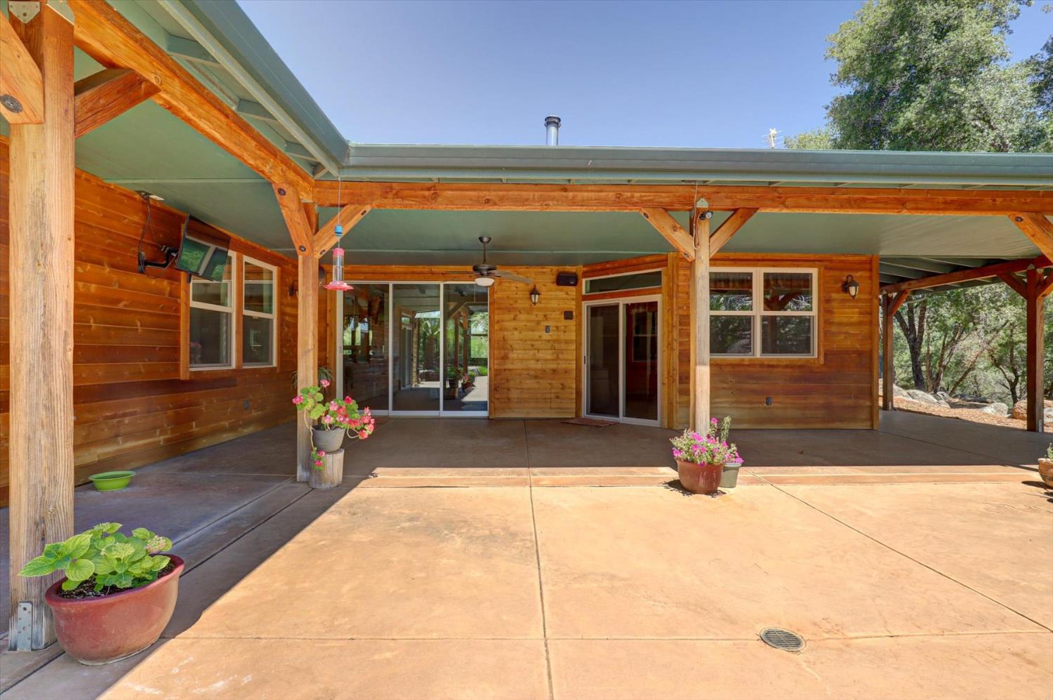 Detail Gallery Image 51 of 97 For 17620 Red Ball Cir, Grass Valley,  CA 95949 - 2 Beds | 2 Baths