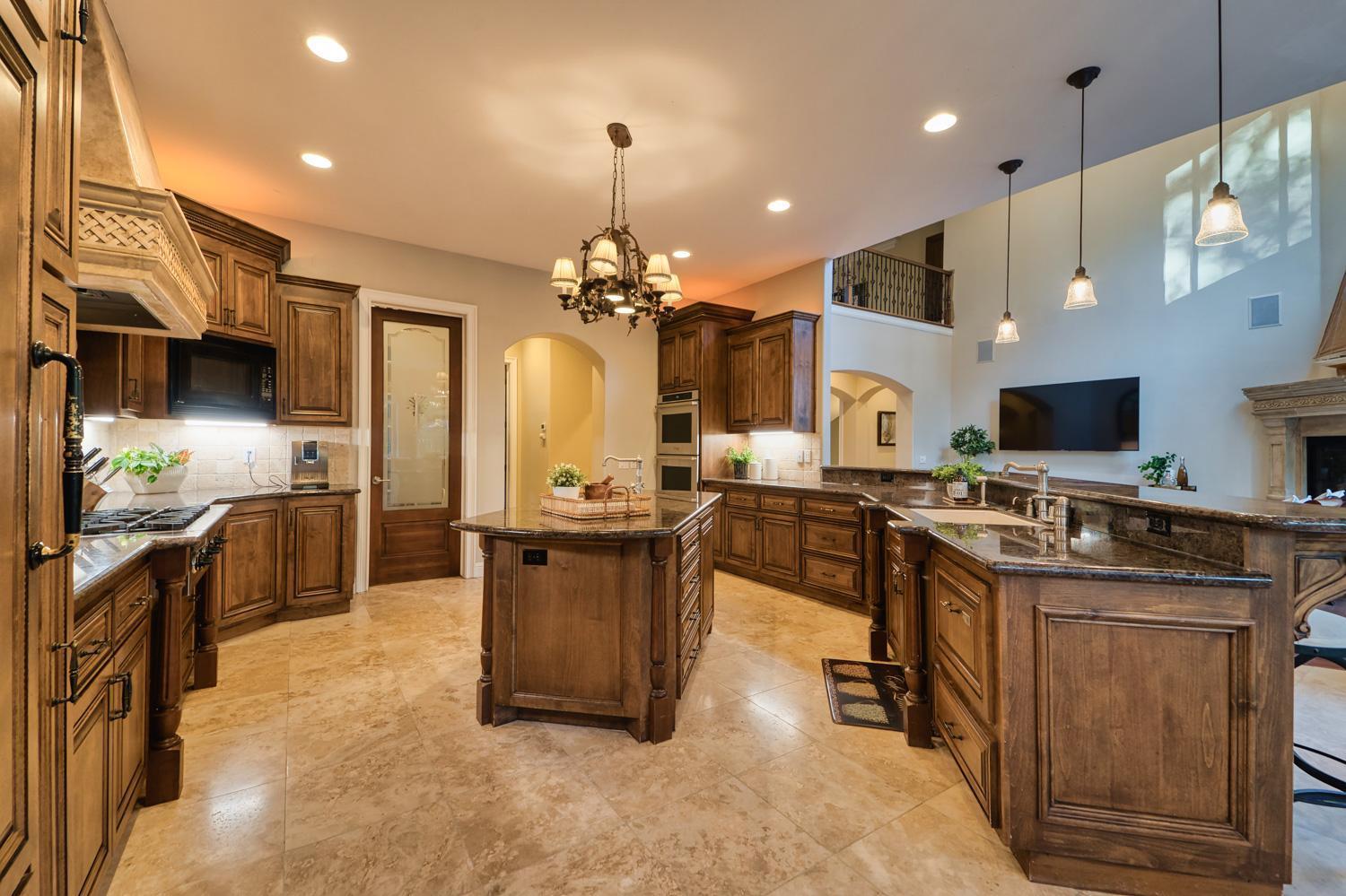 Detail Gallery Image 32 of 75 For 215 Oak Brook Ct, Auburn,  CA 95602 - 3 Beds | 2/1 Baths