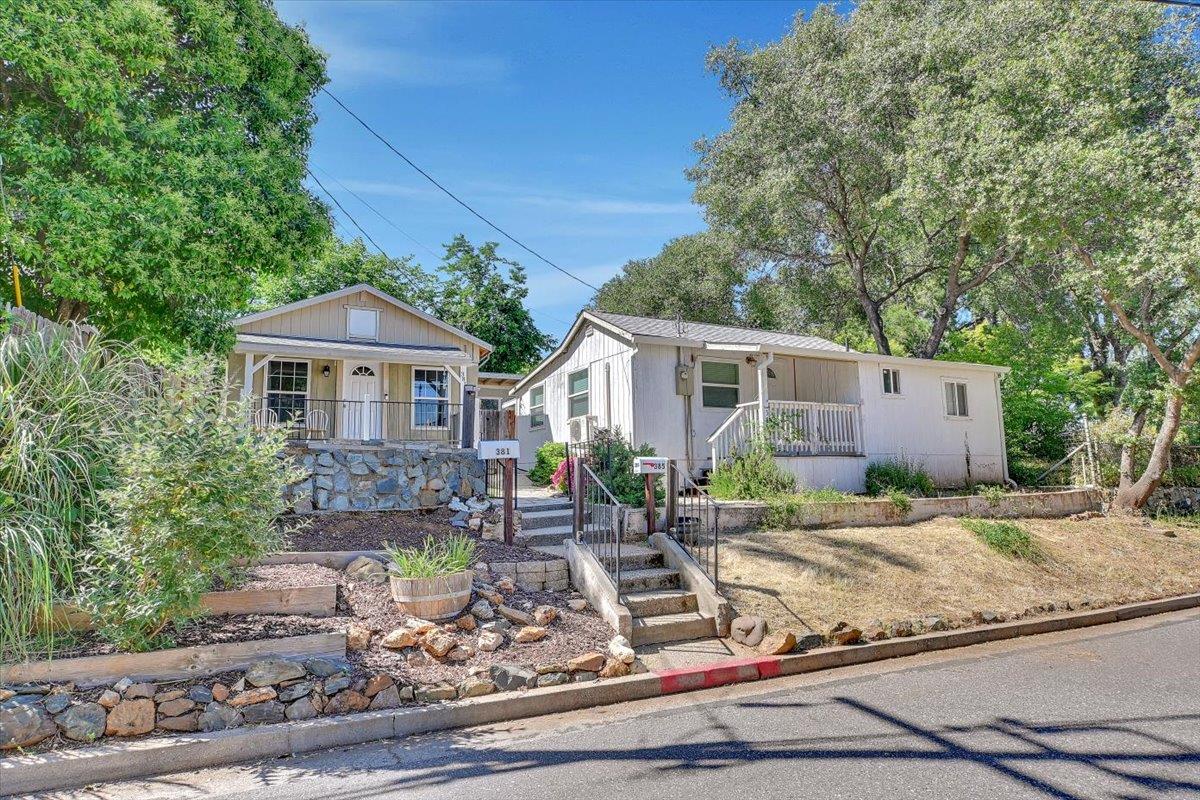 Detail Gallery Image 1 of 44 For 381 Foresthill Ave, Auburn,  CA 95603 - 3 Beds | 2 Baths