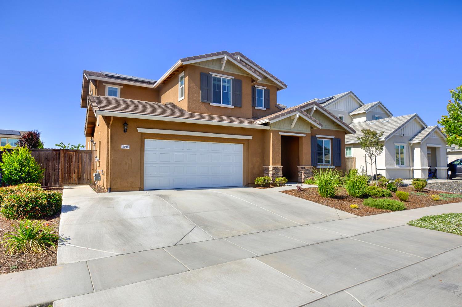 Detail Gallery Image 3 of 50 For 1216 Fence Post Way, Roseville,  CA 95747 - 4 Beds | 4 Baths