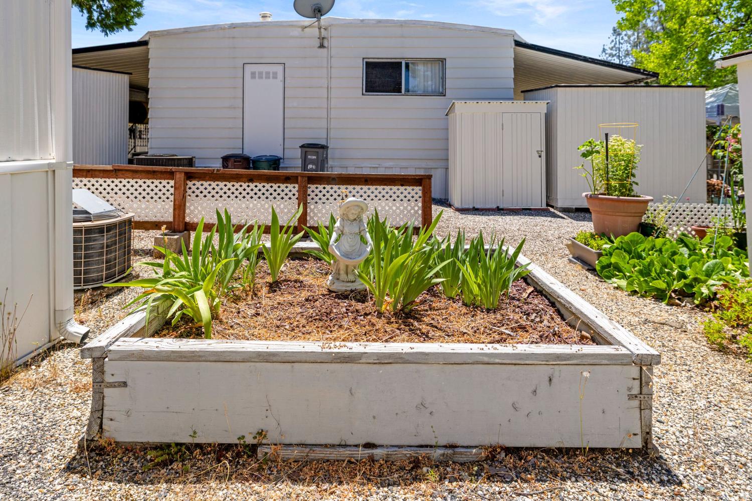 Detail Gallery Image 21 of 27 For 2540 Grass Valley Hwy 105, Auburn,  CA 95603 - 2 Beds | 1 Baths