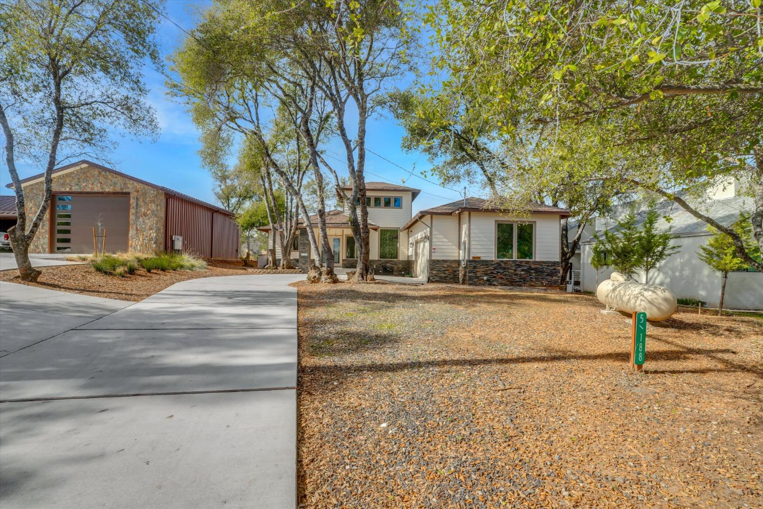 Oak Grove Circle, Groveland, California image 46