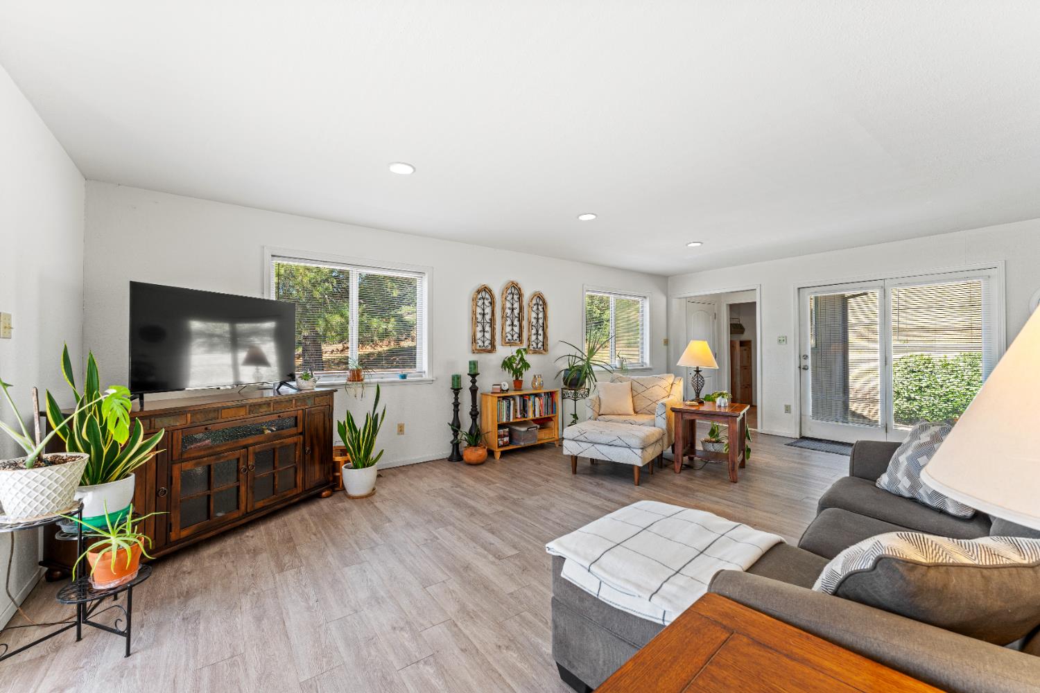 Detail Gallery Image 11 of 51 For 14056 Frenchtown Rd, Oregon House,  CA 95962 - 3 Beds | 2 Baths