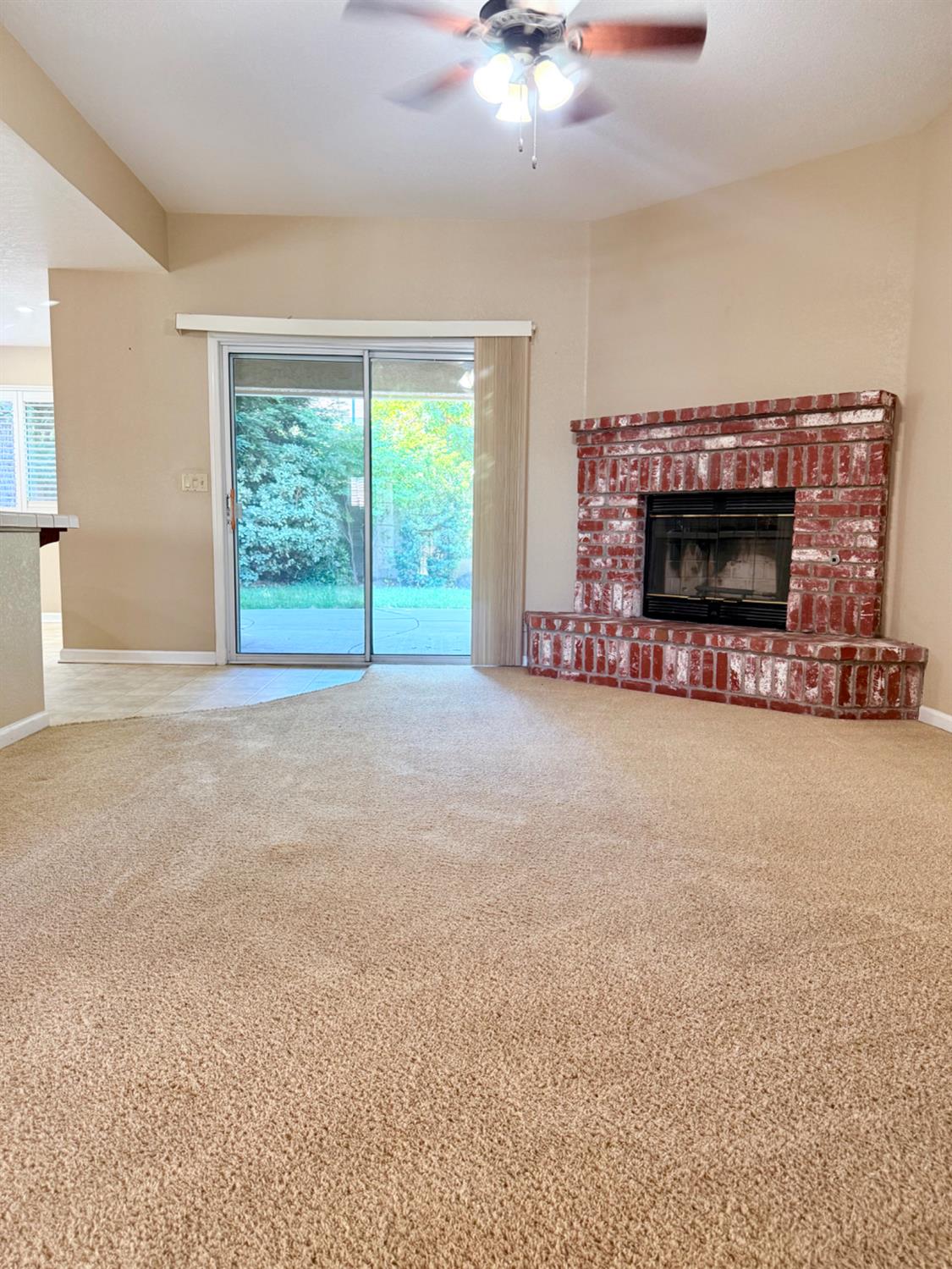 Detail Gallery Image 14 of 46 For 5271 Barbados Cir, Stockton,  CA 95210 - 4 Beds | 2 Baths