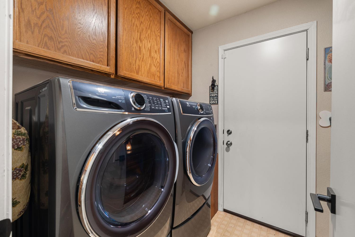 Detail Gallery Image 23 of 53 For 100 Boxler Ct, Folsom,  CA 95630 - 3 Beds | 2 Baths