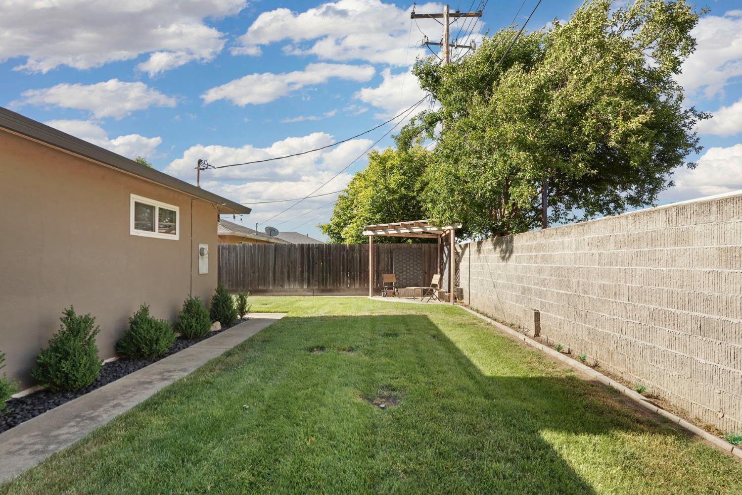 Detail Gallery Image 35 of 39 For 60 N Pacific Ave, Lodi,  CA 95242 - 3 Beds | 2 Baths