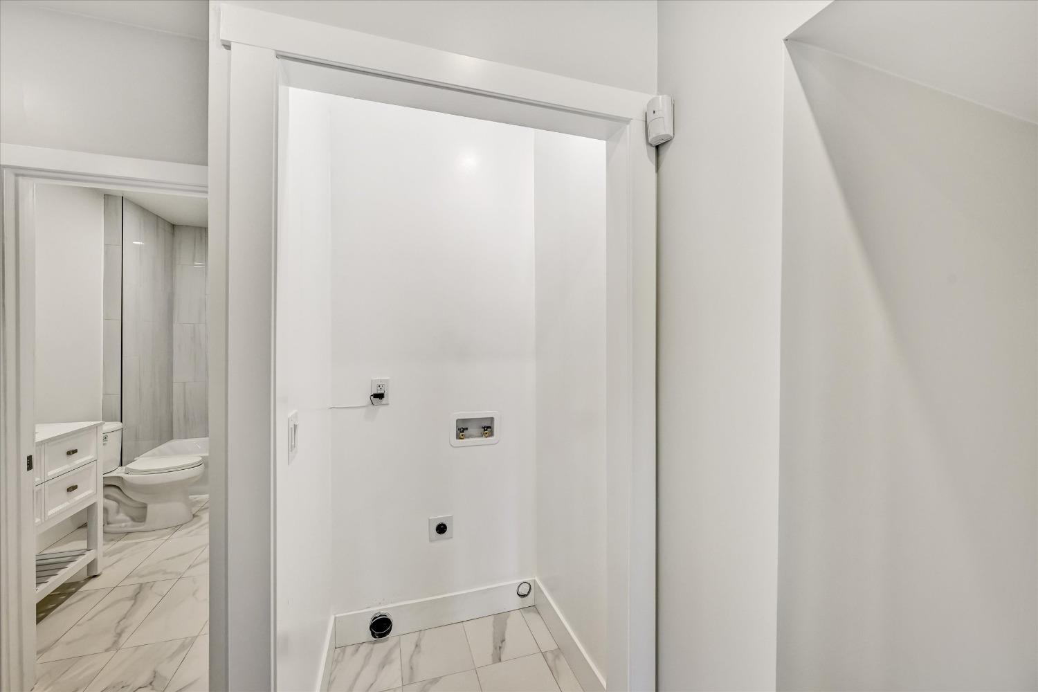 Detail Gallery Image 28 of 32 For 2019 12th St, Sacramento,  CA 95818 - – Beds | – Baths