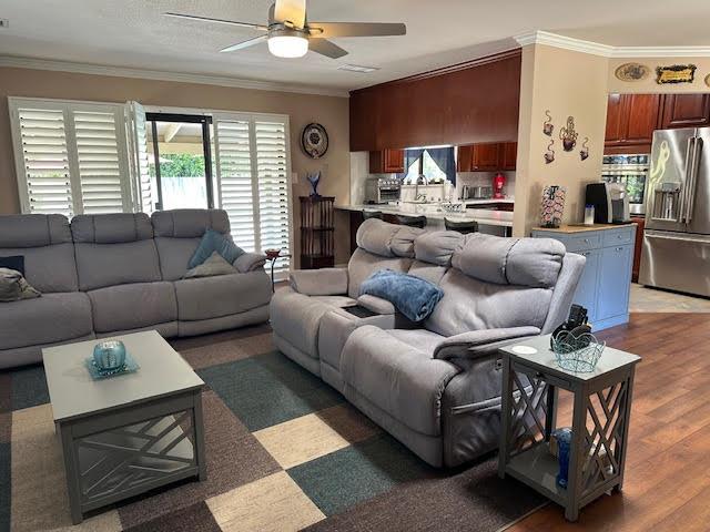 Detail Gallery Image 11 of 49 For 4523 Jan Dr, Carmichael,  CA 95608 - 3 Beds | 2 Baths