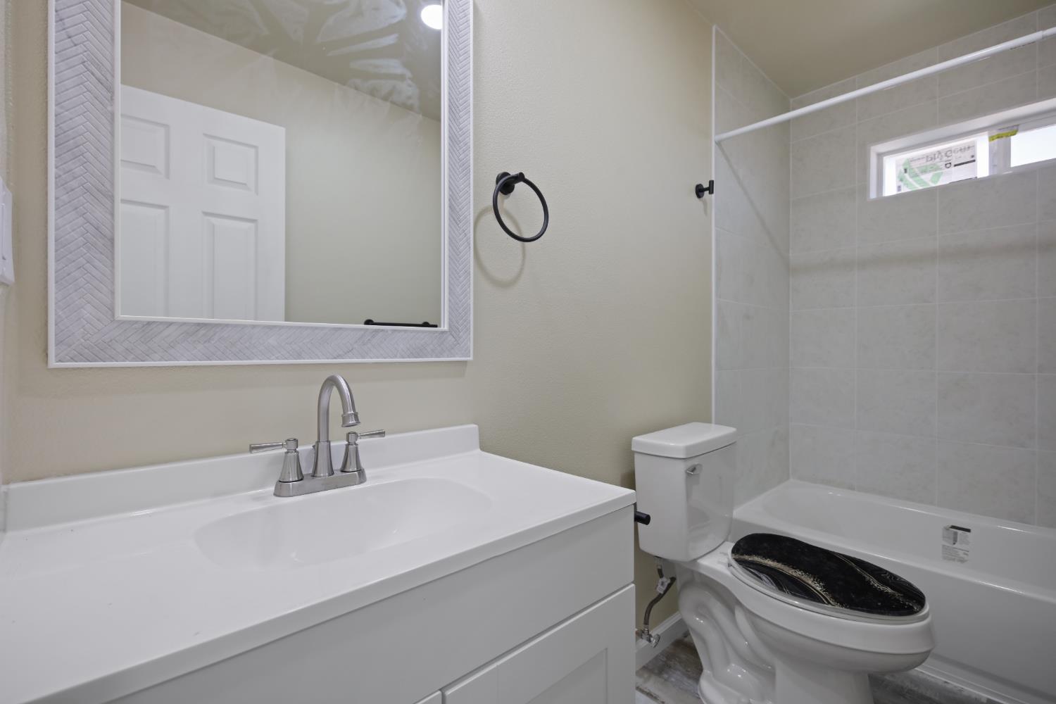 Detail Gallery Image 30 of 46 For 2432 E Willow St a & B,  Stockton,  CA 95205 - 4 Beds | 2 Baths