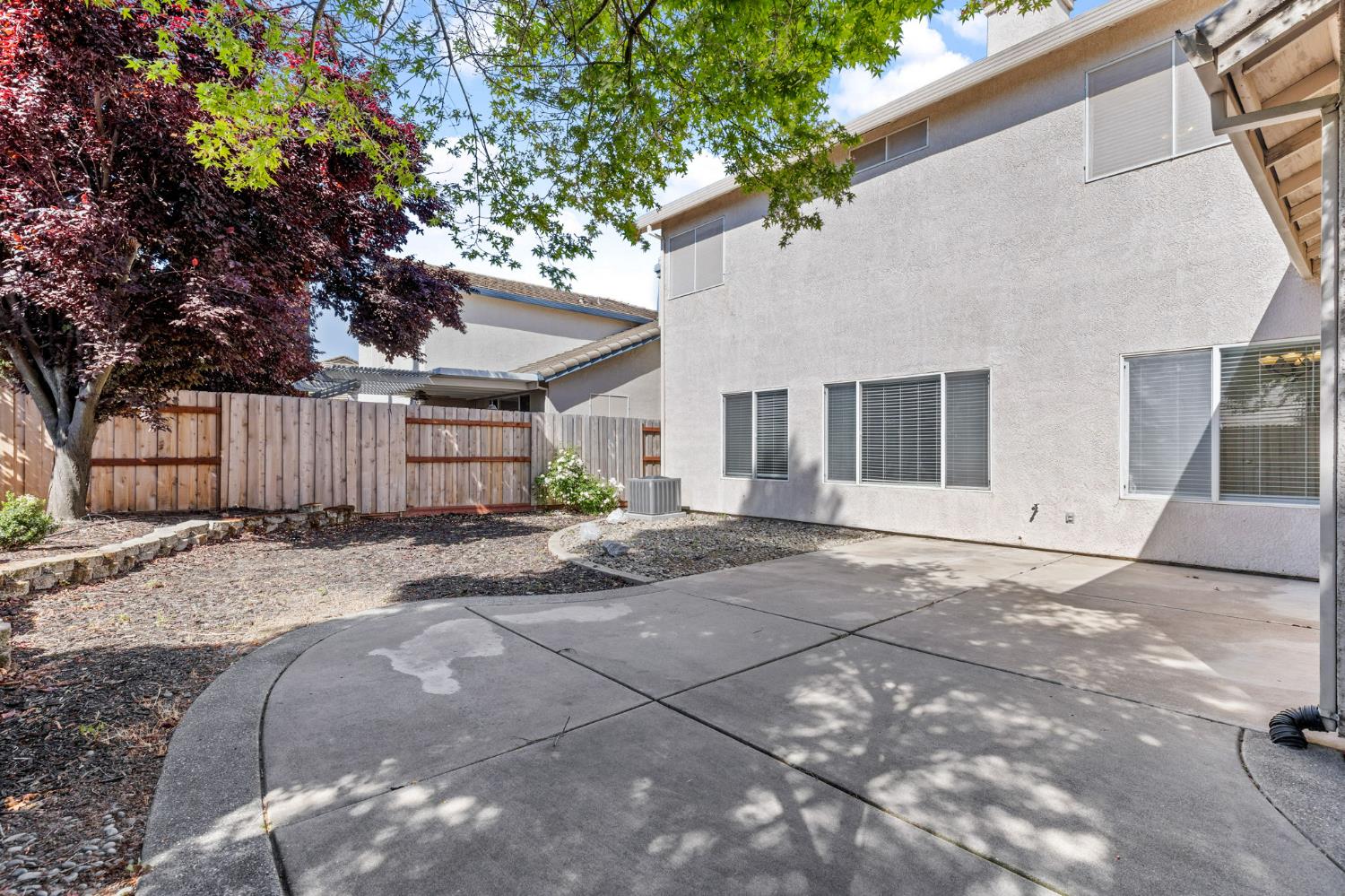 Detail Gallery Image 9 of 63 For 640 Garden Park Dr, Roseville,  CA 95678 - 4 Beds | 3 Baths