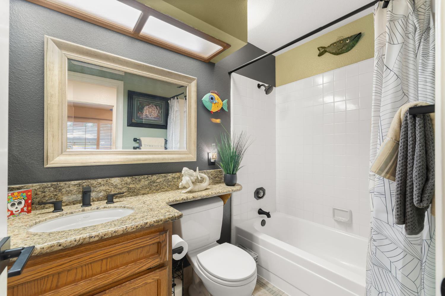 Detail Gallery Image 26 of 53 For 100 Boxler Ct, Folsom,  CA 95630 - 3 Beds | 2 Baths