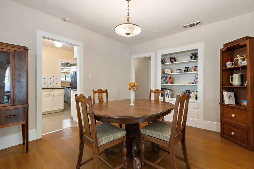 Detail Gallery Image 11 of 35 For 2709 23rd St, Sacramento,  CA 95818 - 2 Beds | 1 Baths