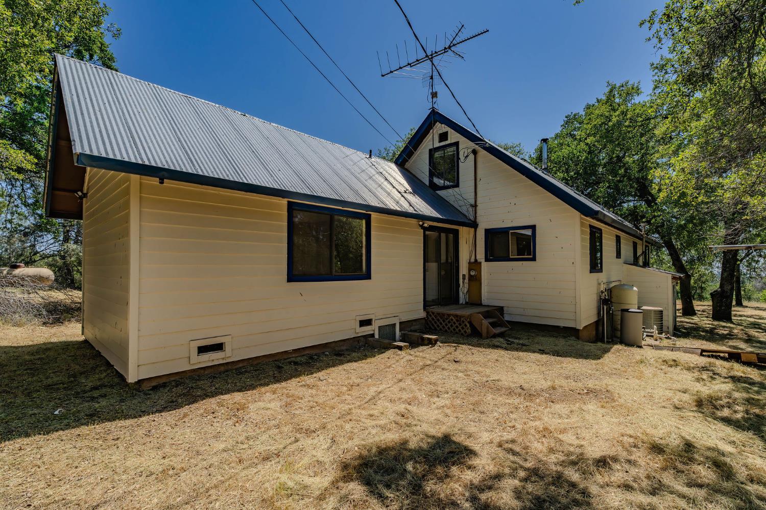 Detail Gallery Image 14 of 94 For 14880 Tyler Rd, Fiddletown,  CA 95629 - 3 Beds | 2 Baths