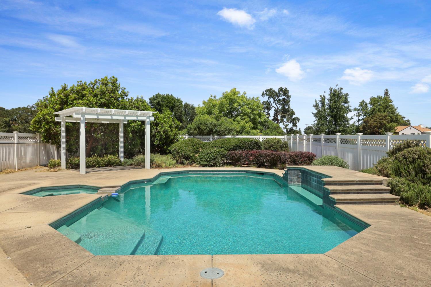 Detail Gallery Image 46 of 74 For 13703 Christensen Rd, Galt,  CA 95632 - 4 Beds | 2/1 Baths