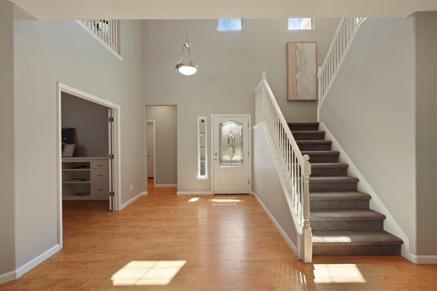 Detail Gallery Image 11 of 54 For 5545 Saxon Ave, Riverbank,  CA 95367 - 5 Beds | 3 Baths