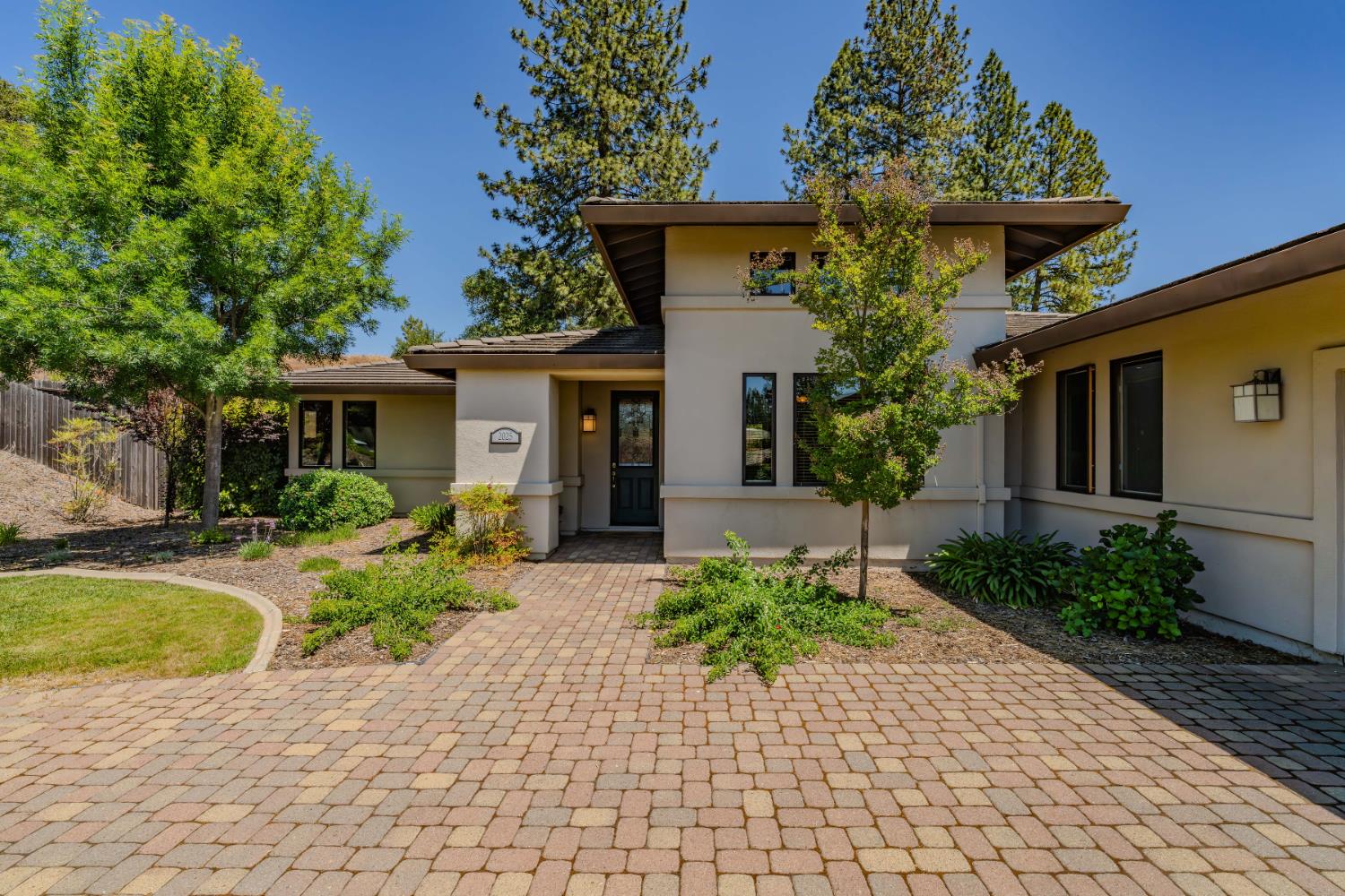 Detail Gallery Image 9 of 63 For 2025 Thomas Dr, Jackson,  CA 95642 - 3 Beds | 2 Baths