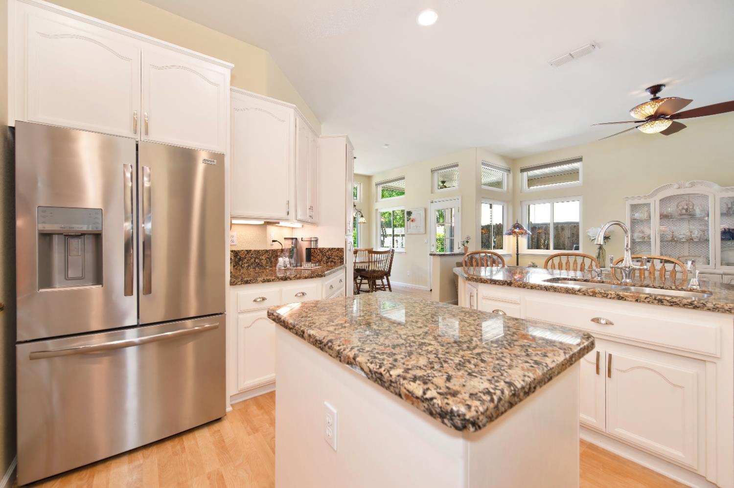 Detail Gallery Image 13 of 40 For 8570 Almond Bluff Ct, Orangevale,  CA 95662 - 3 Beds | 2 Baths