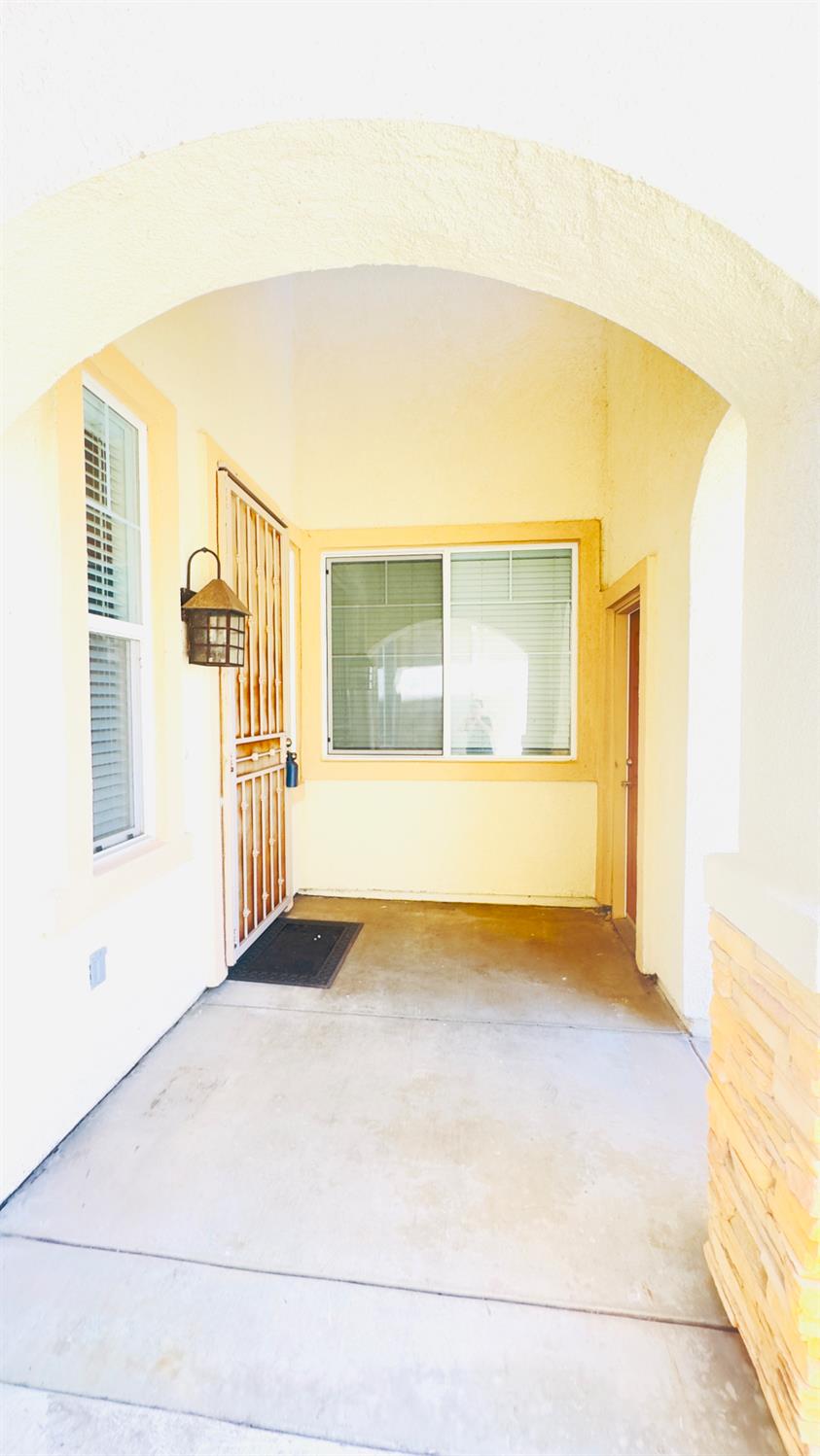 Detail Gallery Image 4 of 33 For 3024 Dovehouse Ct, Modesto,  CA 95355 - 4 Beds | 2 Baths
