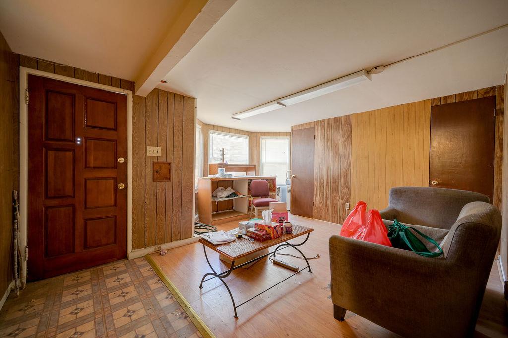 Detail Gallery Image 6 of 13 For 2220 15th St, Sacramento,  CA 95818 - – Beds | – Baths
