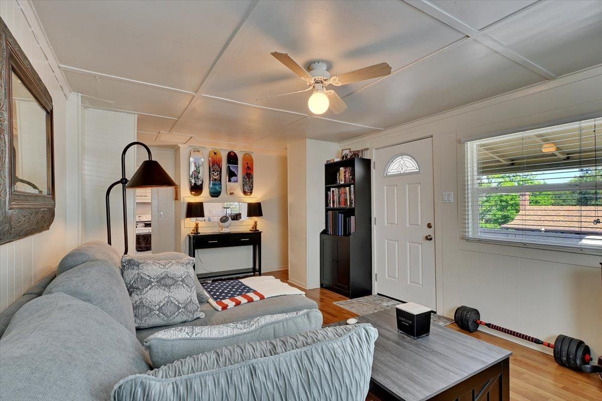 Detail Gallery Image 28 of 44 For 381 Foresthill Ave, Auburn,  CA 95603 - 3 Beds | 2 Baths
