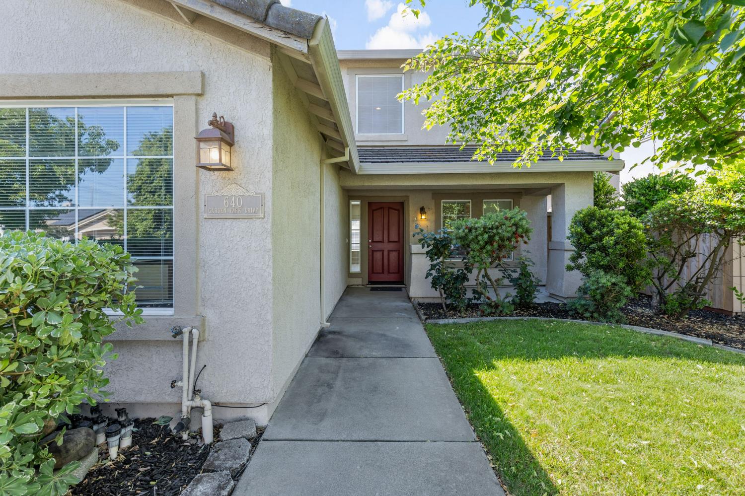 Detail Gallery Image 17 of 63 For 640 Garden Park Dr, Roseville,  CA 95678 - 4 Beds | 3 Baths
