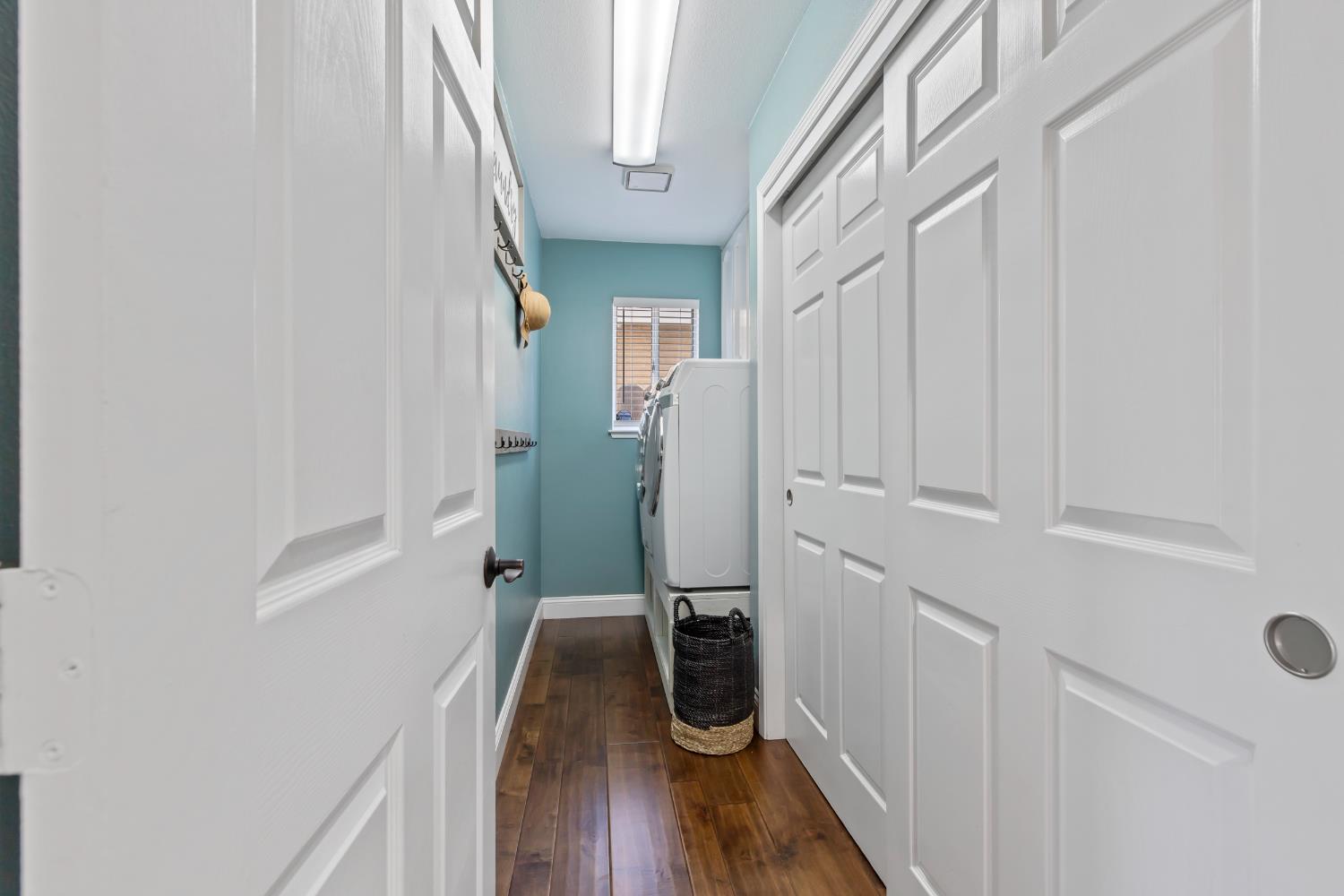 Detail Gallery Image 17 of 38 For 3092 Village Park Ct, Turlock,  CA 95382 - 4 Beds | 2/1 Baths