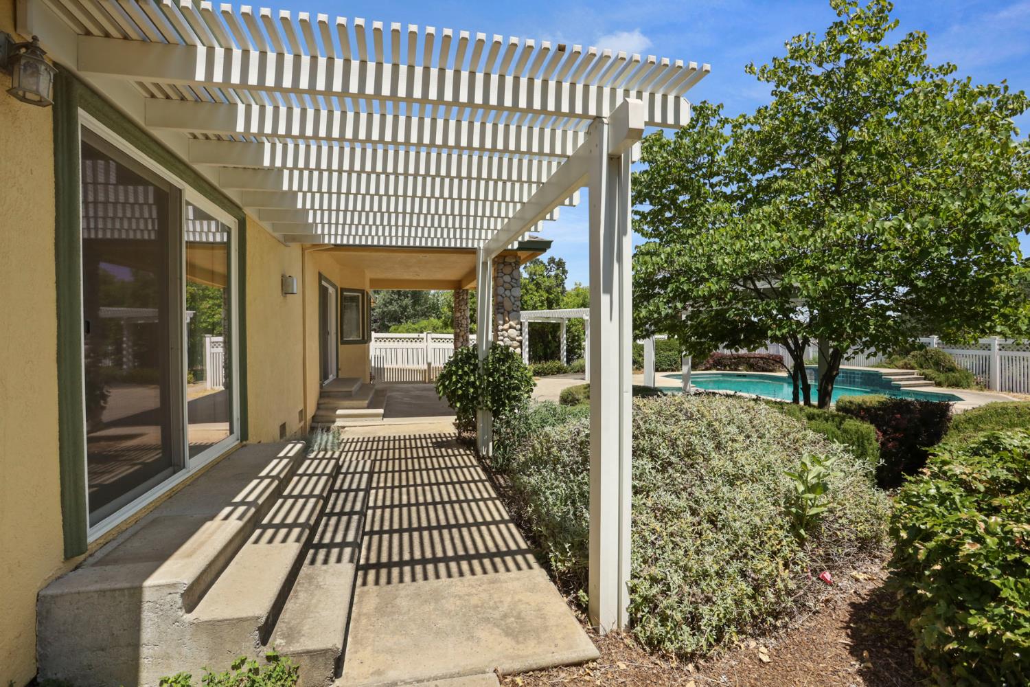 Detail Gallery Image 44 of 74 For 13703 Christensen Rd, Galt,  CA 95632 - 4 Beds | 2/1 Baths