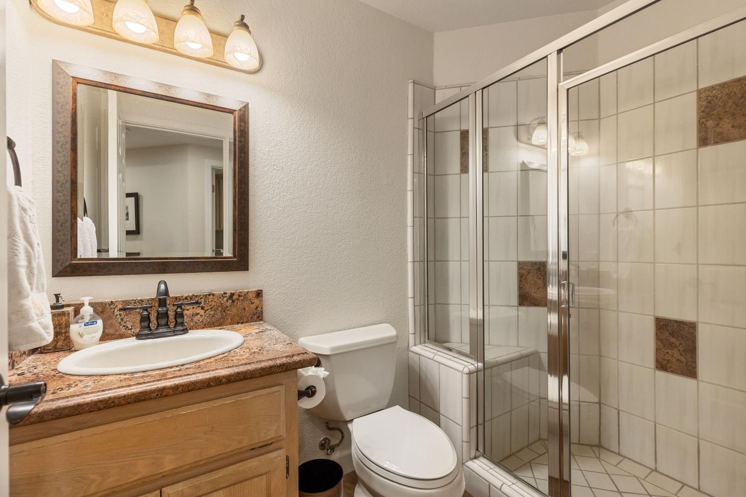 Detail Gallery Image 14 of 35 For 501 Bristol Ct, Roseville,  CA 95661 - 4 Beds | 3 Baths