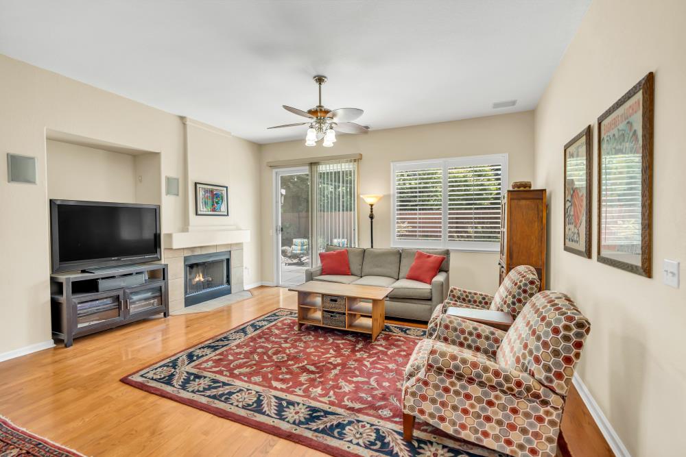 Detail Gallery Image 9 of 47 For 9145 Greendale Ct, Elk Grove,  CA 95758 - 4 Beds | 2 Baths
