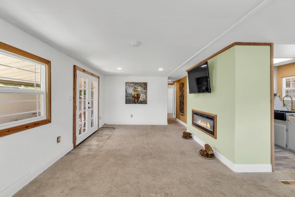 Detail Gallery Image 16 of 31 For 5935 Auburn Blvd 154, Citrus Heights,  CA 95621 - 2 Beds | 1 Baths