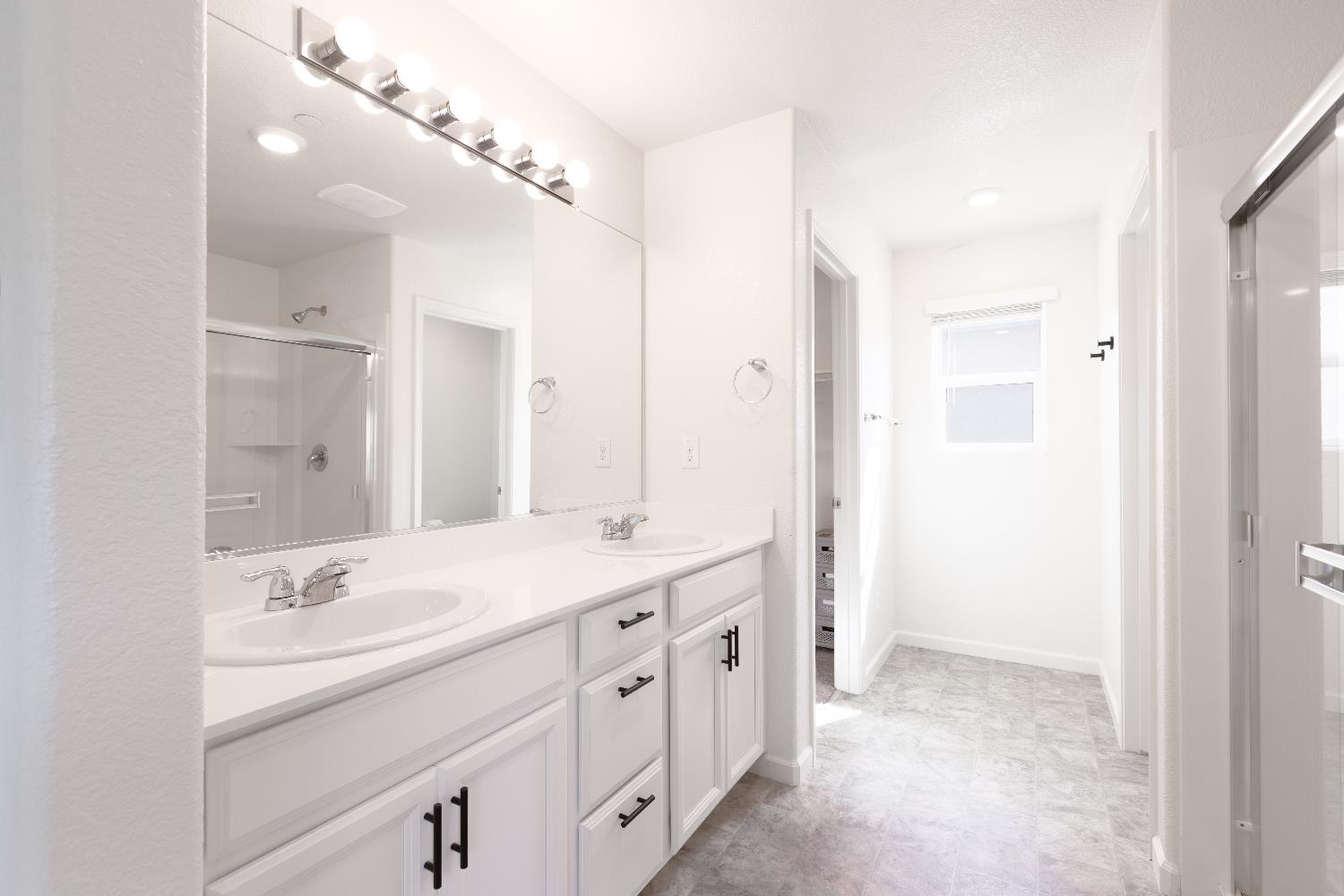 Detail Gallery Image 17 of 26 For 3825 S 3825 Arborhill Way Way, Sacramento,  CA 95834 - 3 Beds | 2/1 Baths