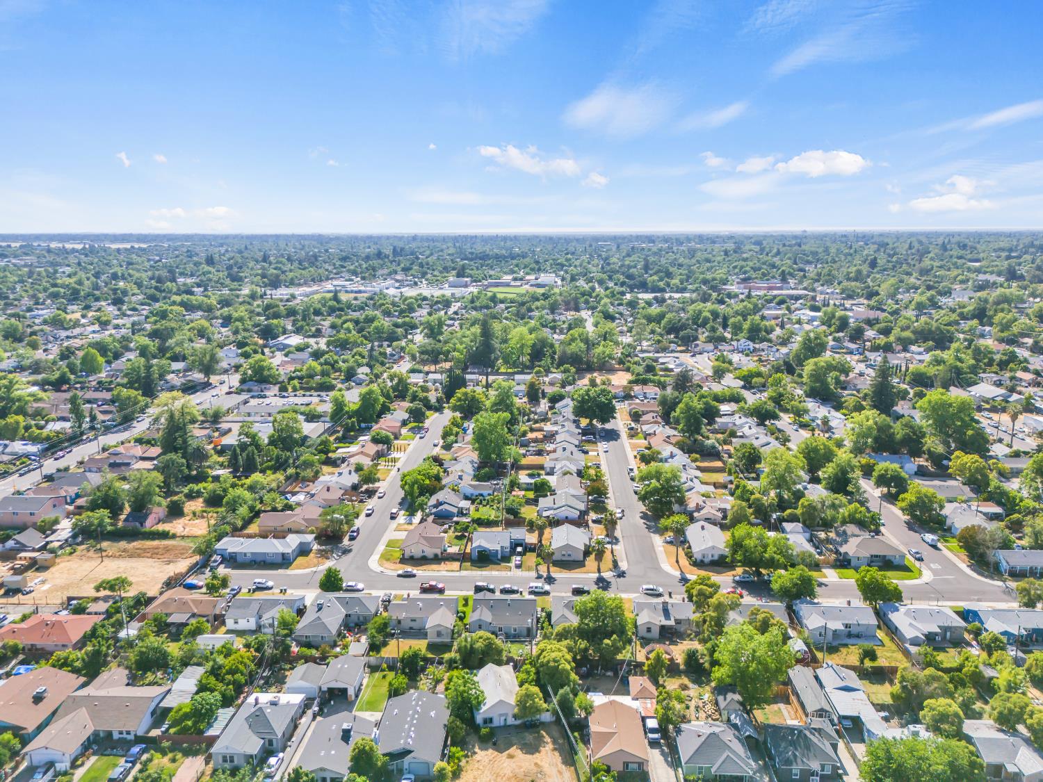 Detail Gallery Image 28 of 29 For 4472 El Cerrito Way, Sacramento,  CA 95820 - 2 Beds | 1 Baths