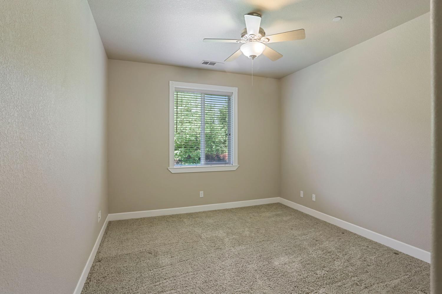 Detail Gallery Image 29 of 74 For 13703 Christensen Rd, Galt,  CA 95632 - 4 Beds | 2/1 Baths