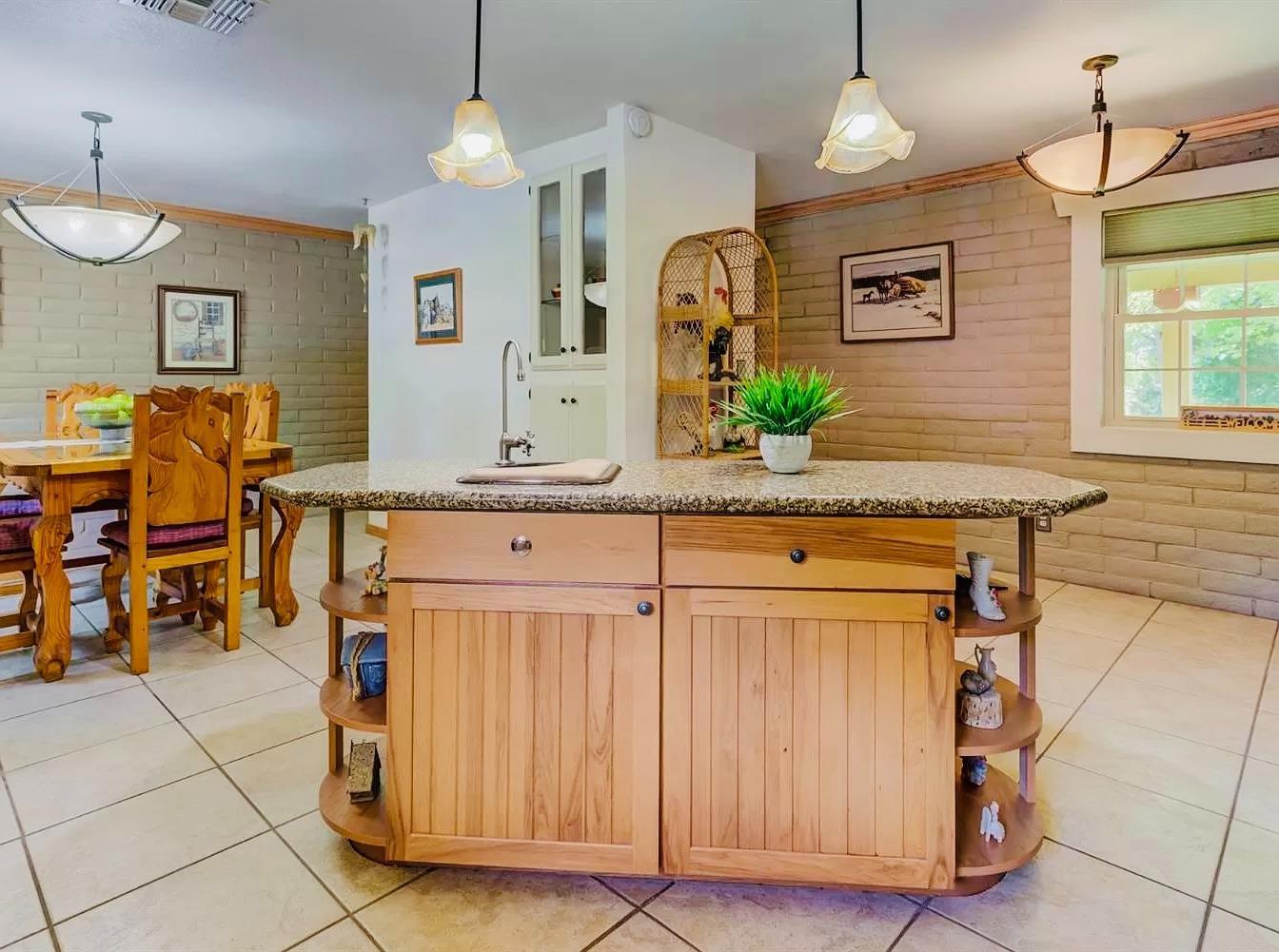 Detail Gallery Image 6 of 51 For 7398 16th St, Rio Linda,  CA 95673 - 3 Beds | 3 Baths