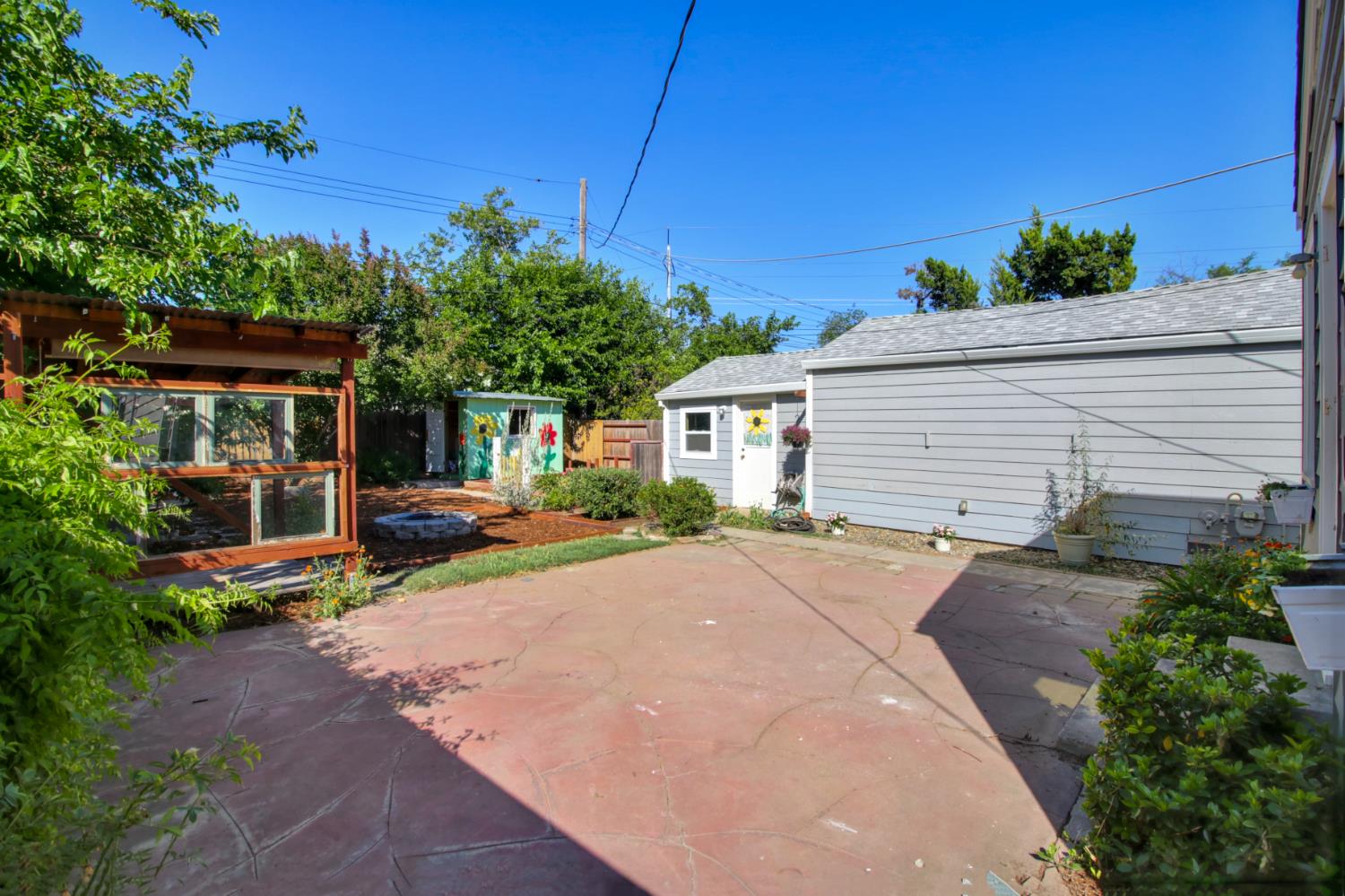 Detail Gallery Image 35 of 60 For 2121 Juliesse Ave, Sacramento,  CA 95821 - 3 Beds | 1 Baths