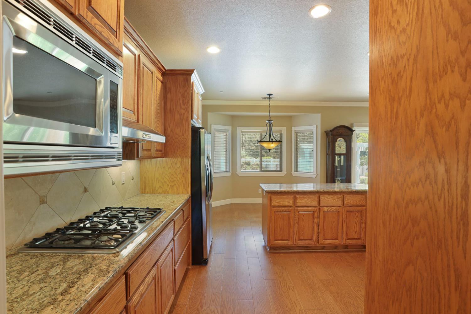 Detail Gallery Image 13 of 74 For 13703 Christensen Rd, Galt,  CA 95632 - 4 Beds | 2/1 Baths