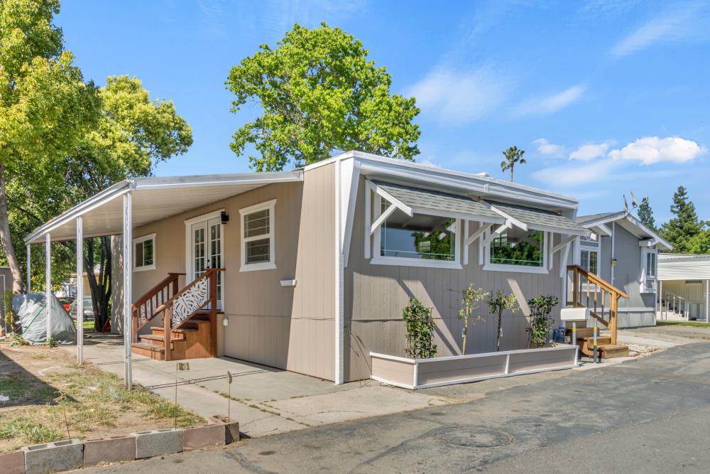 Detail Gallery Image 3 of 31 For 5935 Auburn Blvd 154, Citrus Heights,  CA 95621 - 2 Beds | 1 Baths