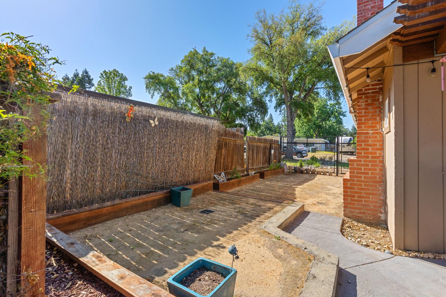 Detail Gallery Image 29 of 31 For 5001 Boyd Dr, Carmichael,  CA 95608 - 3 Beds | 2 Baths