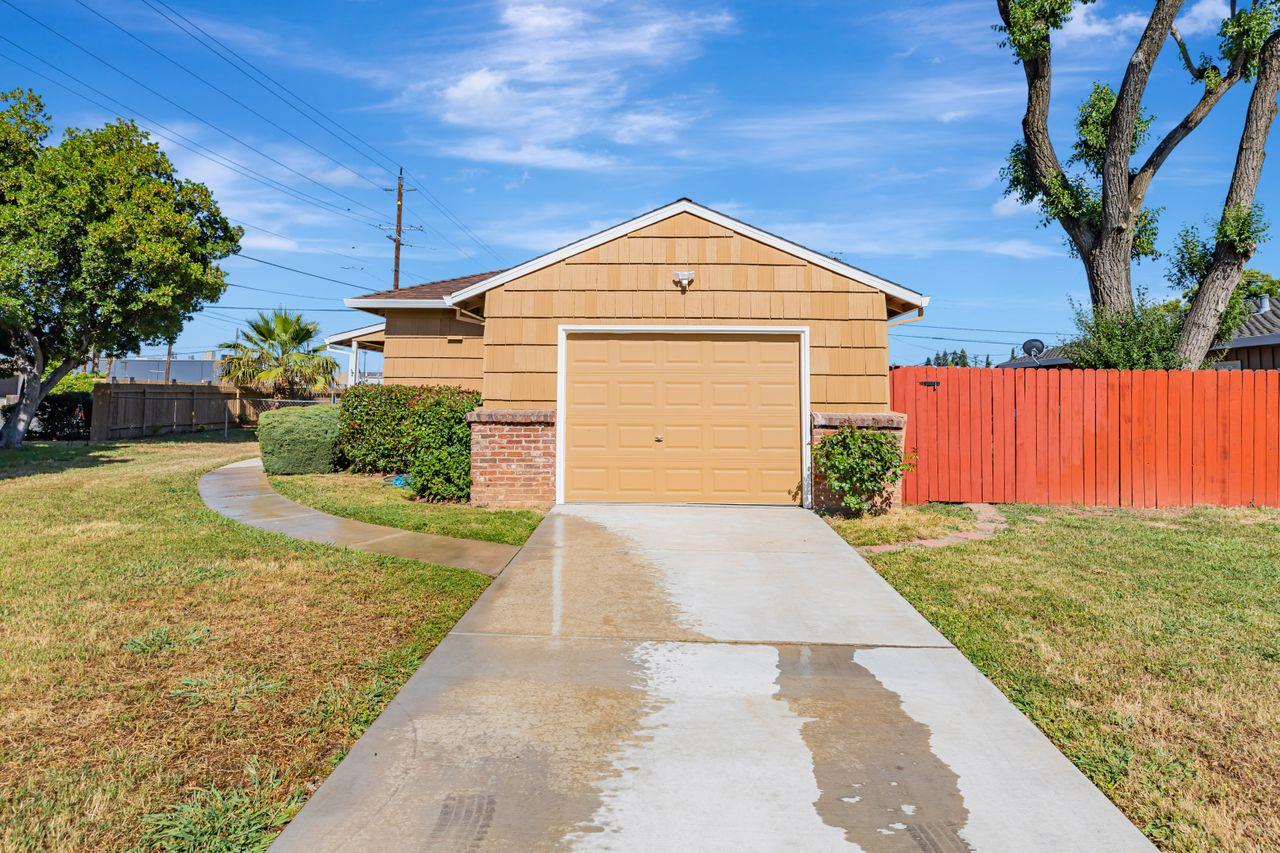 Detail Gallery Image 66 of 72 For 4130 Arden Way, Sacramento,  CA 95864 - – Beds | – Baths