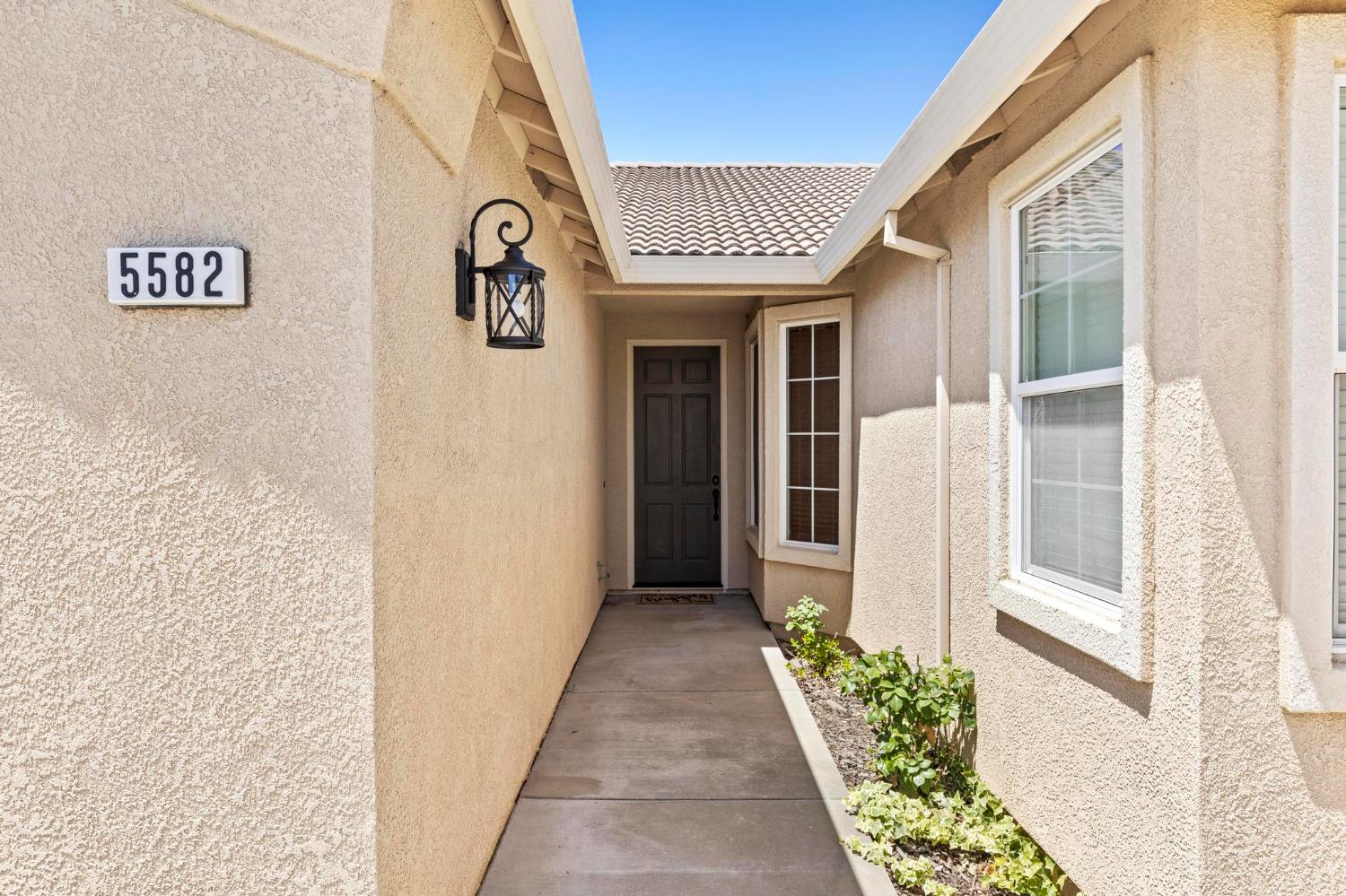 Detail Gallery Image 4 of 40 For 5582 Turnberry, Marysville,  CA 95901 - 3 Beds | 2/1 Baths