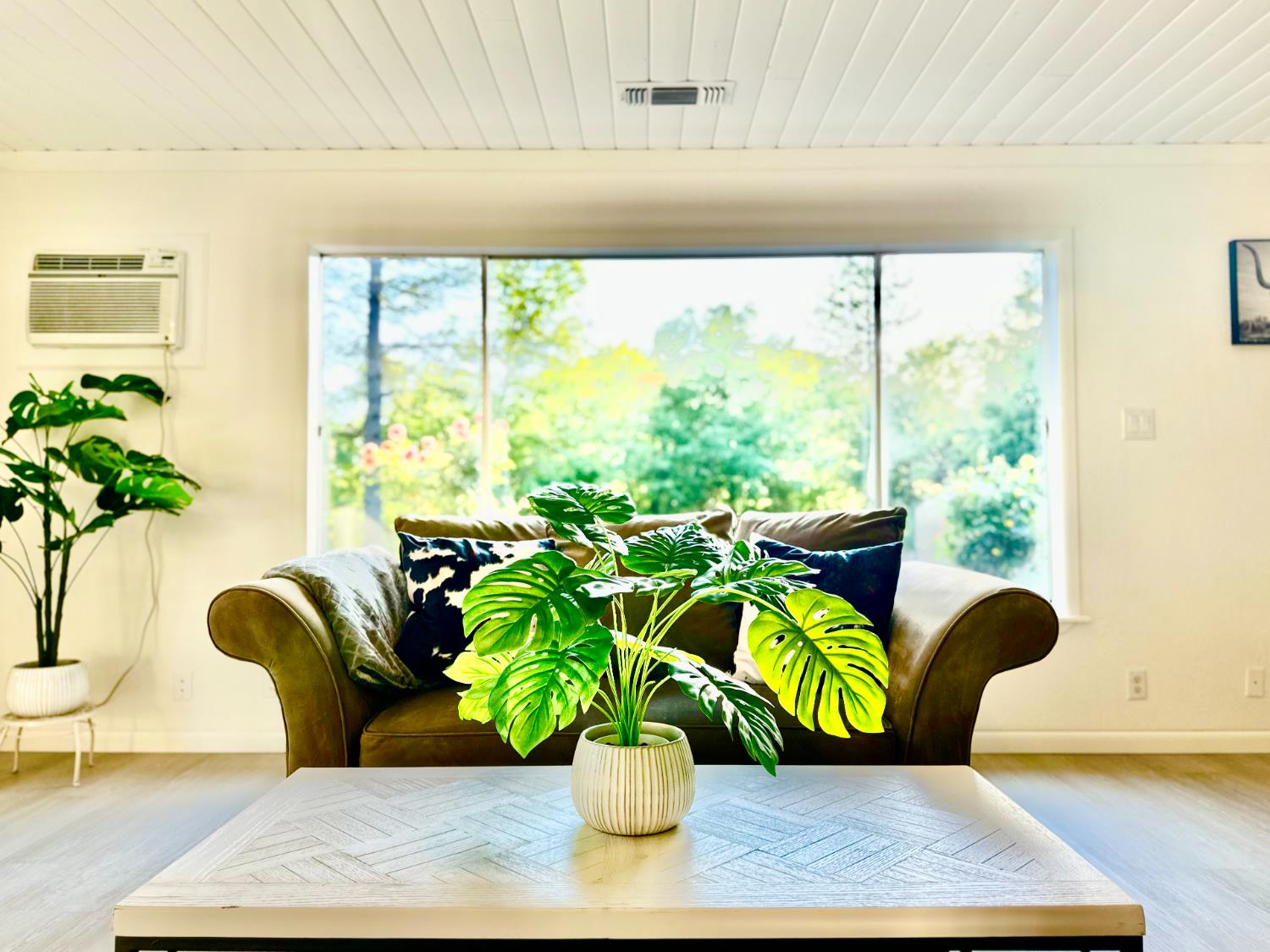 Detail Gallery Image 11 of 41 For 1997 Independence Cemetery Rd, Rail Road Flat,  CA 95257 - 3 Beds | 2 Baths