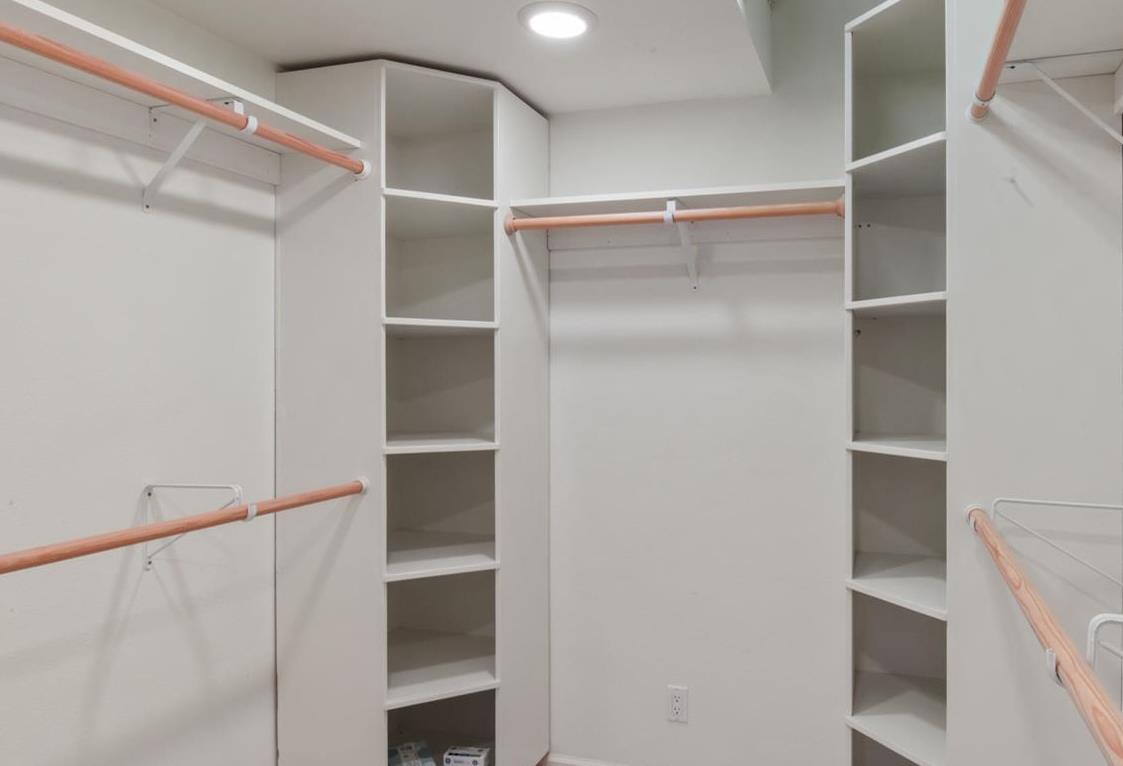 Detail Gallery Image 30 of 42 For 1724 Mohican Dr, South Lake Tahoe,  CA 96150 - 3 Beds | 2/1 Baths