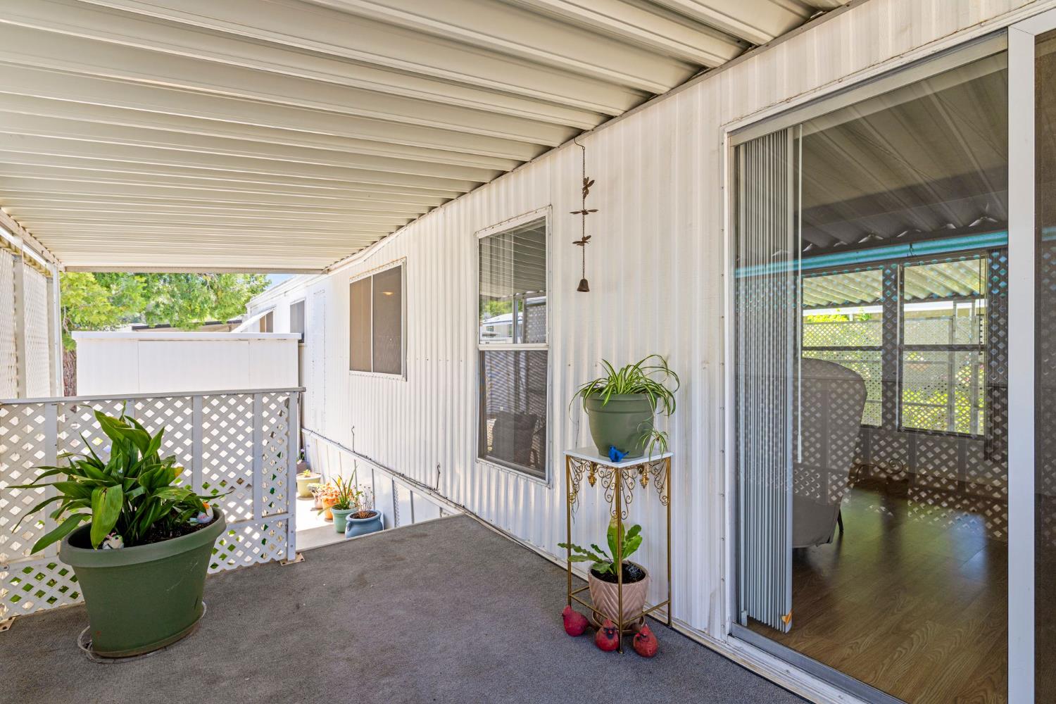 Detail Gallery Image 3 of 27 For 2540 Grass Valley Hwy 105, Auburn,  CA 95603 - 2 Beds | 1 Baths