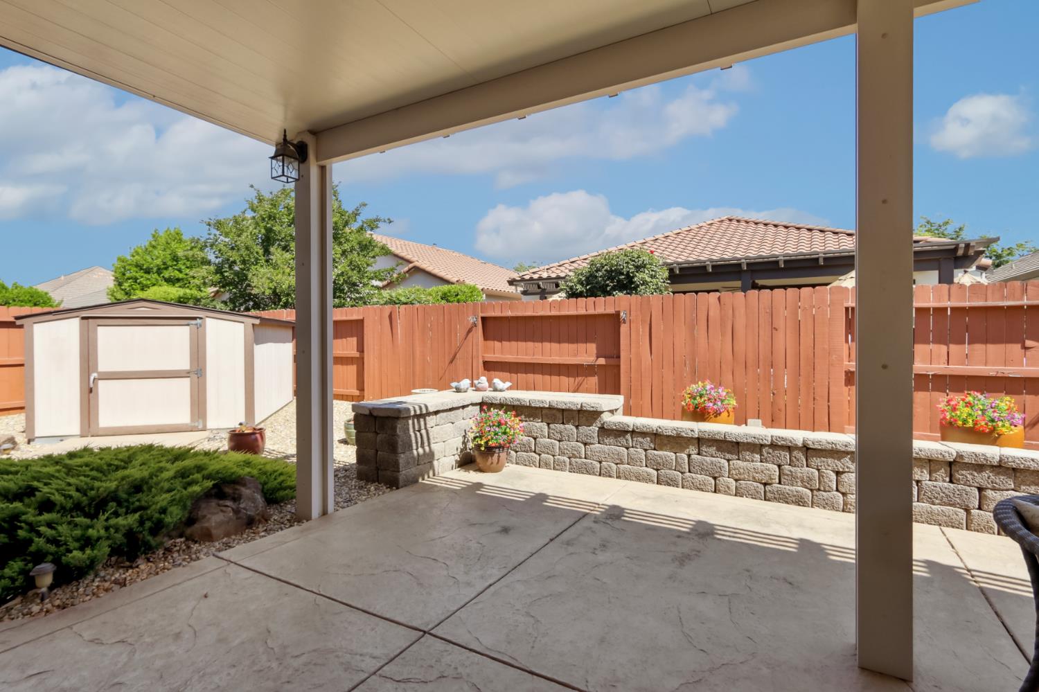 Detail Gallery Image 34 of 43 For 2398 Langtree Dr, Roseville,  CA 95747 - 2 Beds | 2 Baths