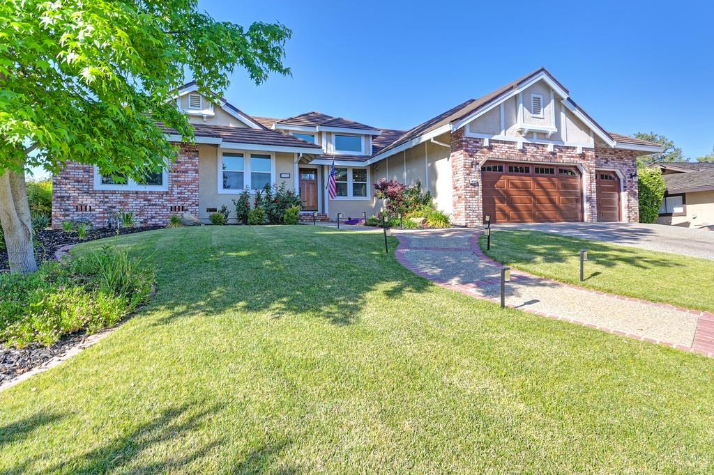 Detail Gallery Image 2 of 50 For 14725 Plano Ct, Rancho Murieta,  CA 95683 - 4 Beds | 2 Baths