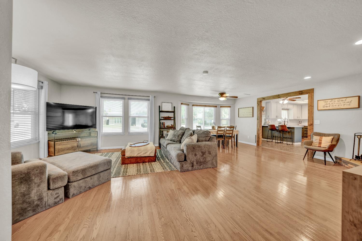 Detail Gallery Image 6 of 42 For 1820 N Highlands Ave, Turlock,  CA 95382 - 3 Beds | 2 Baths