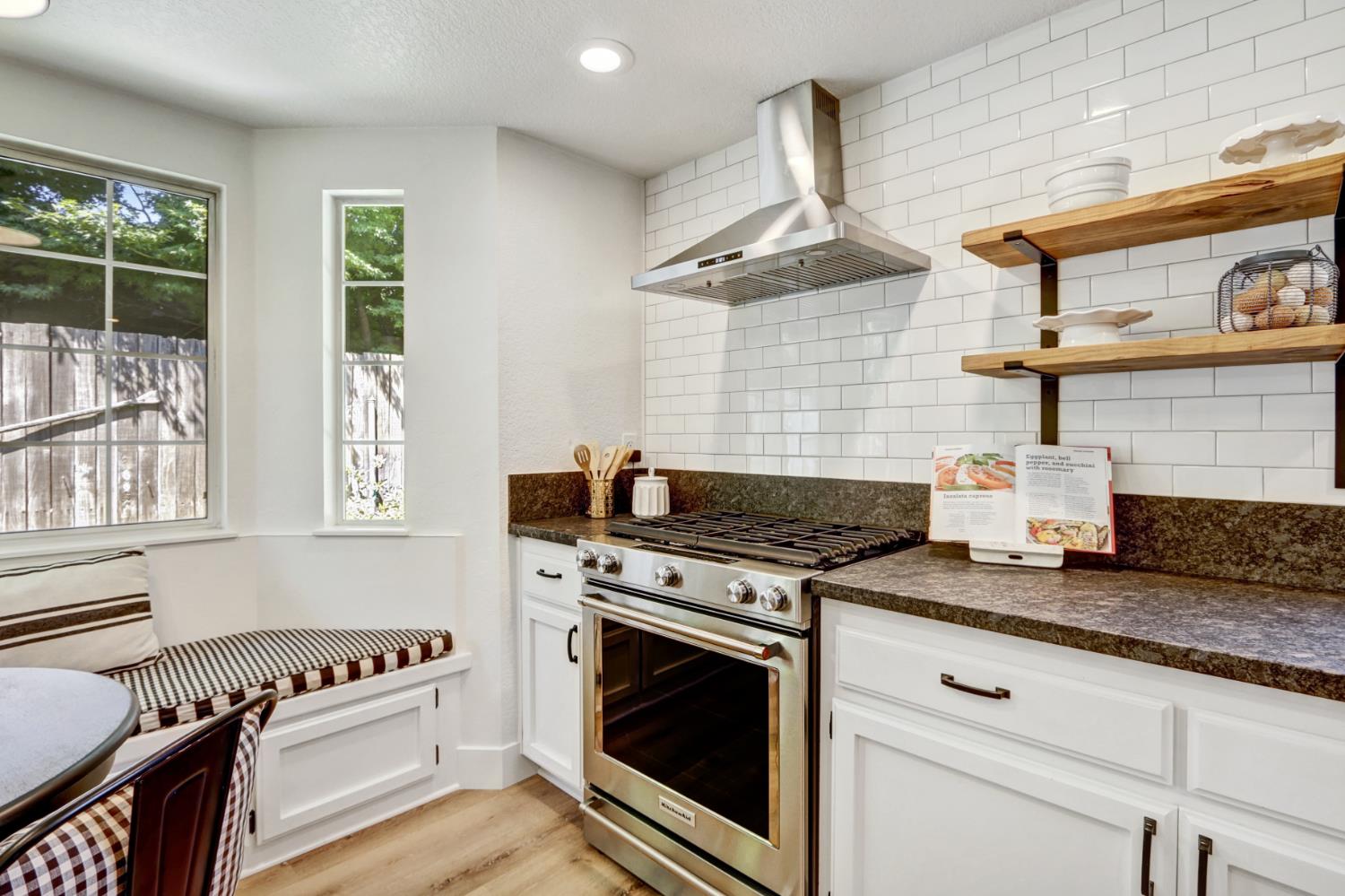 Detail Gallery Image 17 of 38 For 4939 Kurz Cir, Carmichael,  CA 95608 - 3 Beds | 2 Baths