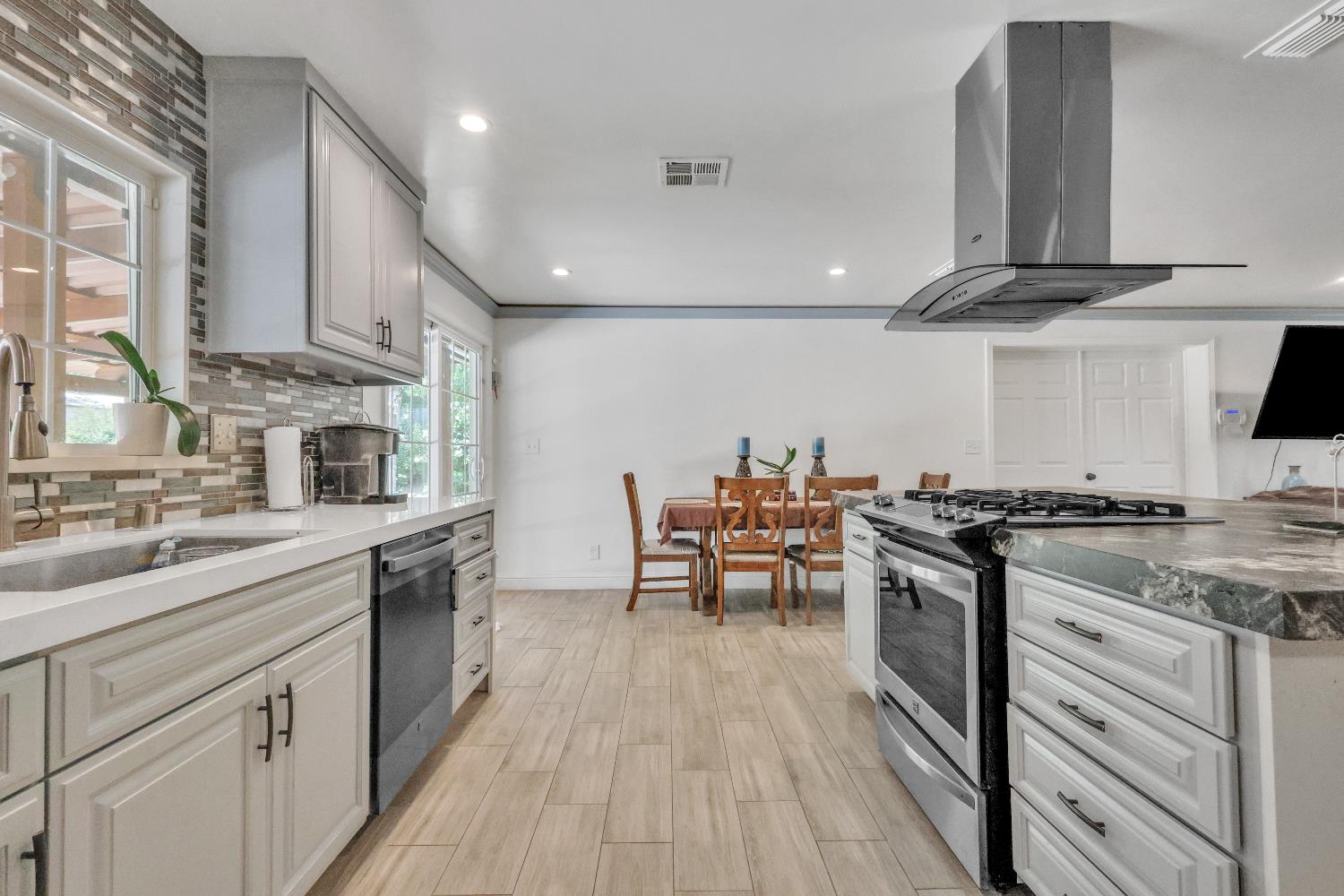 Detail Gallery Image 36 of 66 For 8033 Sunrise Blvd, Citrus Heights,  CA 95610 - 4 Beds | 3 Baths
