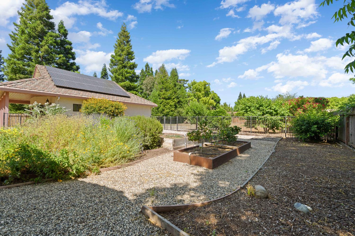 Detail Gallery Image 70 of 95 For 3004 Root Ave, Carmichael,  CA 95608 - 5 Beds | 4/2 Baths