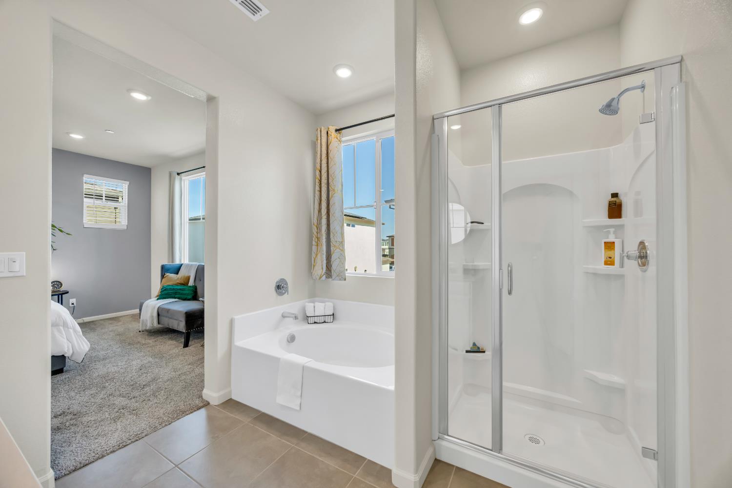 Detail Gallery Image 20 of 35 For 1427 Sanders St, Lincoln,  CA 95648 - 4 Beds | 3 Baths